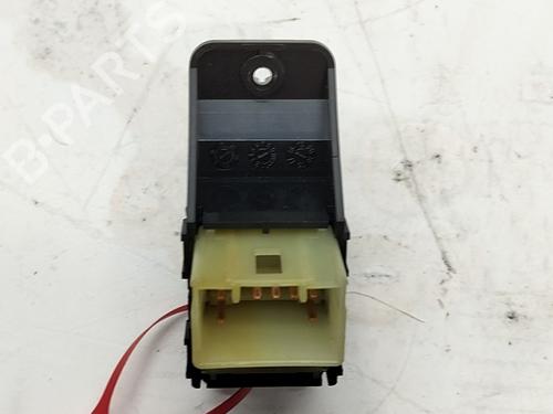 Right rear window switch KIA STONIC (YB) 1.0 T-GDi | BP38772061I28 - Image 2