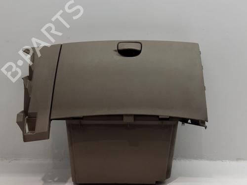 Boîte à gants RENAULT SCÉNIC II (JM0/1_) 1.9 dCi (JM14) (131 hp) 32106236