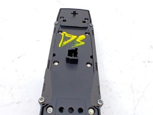 Left front window switch MERCEDES-BENZ A-CLASS (W176) A 180 (176.042) | BP38417522I27 - Image 2