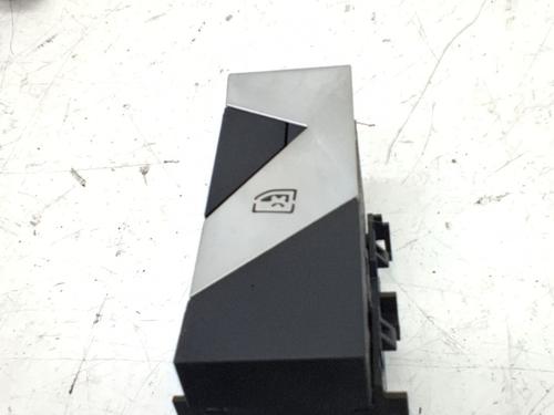 Schalter für Schalter DS DS 7 Crossback (J4_, JR_, JC_) 1.6 PureTech 180 (J45GFR) (180 hp) 36318428 36318428