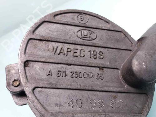 Vacuum pump MERCEDES-BENZ C-CLASS (W202) C 220 CDI (202.133) | BP25281627M80
