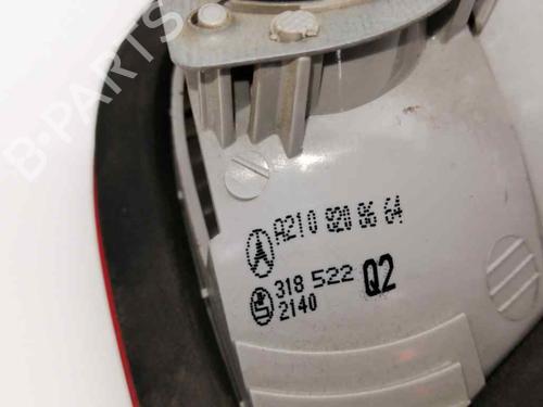 Used Right taillight MERCEDES-BENZ E-CLASS (W210) E 320 CDI (210.026) (197 hp) 23384210