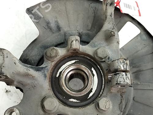 Right front steering knuckle MAHINDRA XUV500 2.2 CRDe | BP39400424M26 - Image 4
