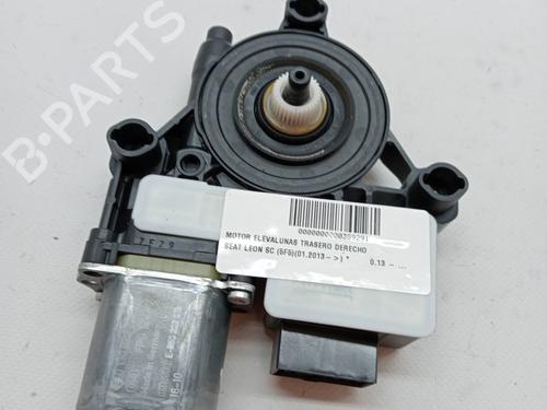Used Right rear window motor SEAT LEON (5F1) 1.6 TDI (110 hp) 23351974