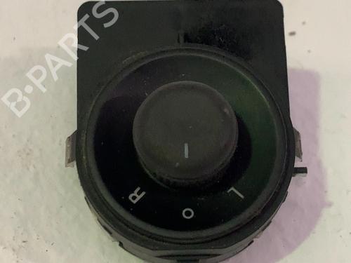 switch-chevrolet-cruze-hatchback-j305-2010-35947248 main image