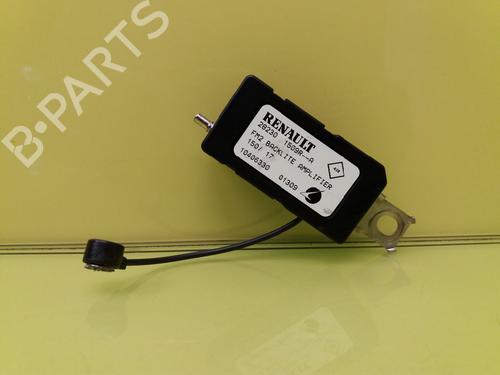 Used Antenna/Base RENAULT MEGANE IV Hatchback (B9A/M/N_) 1.2 TCe 130 (B9MR) (130 hp) 23404881