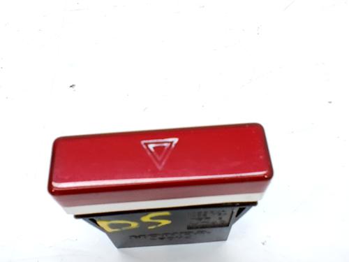 Comutador / Botão 4 piscas HONDA JAZZ IV (GK_) 1.3 (102 hp) 32359572