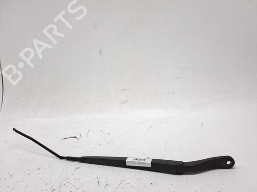 Used Front windshield wiper arm RENAULT MEGANE III Grandtour (KZ0/1) 1.9 dCi (KZ0J, KZ0N, KZ1S) (131 hp) 27668544
