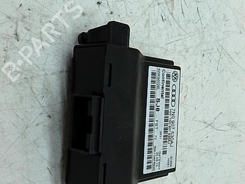 Used Electronic module Electronic module VW TOURAN (1T3) 1.4 TSI (140 hp) 33766410 33766410