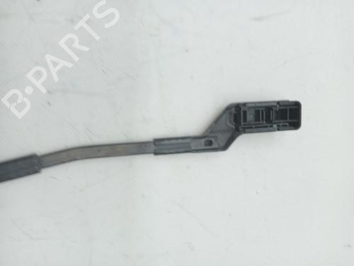 Front windshield wiper arm VW PASSAT B5.5 (3B3) 1.9 TDI | BP23852288C143 