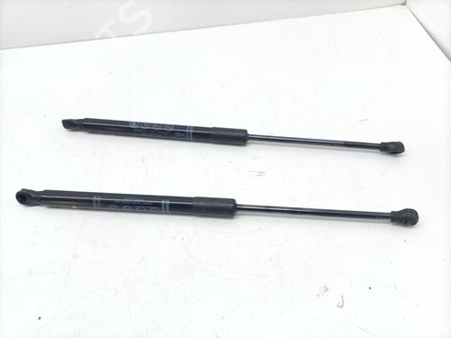 Tailgate lift support TOYOTA YARIS (_P21_, _PA1_, _PH1_) 1.5 Hybrid (MXPH10, MXPH11) | BP29024313C138 