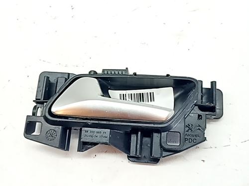 Used Front left interior door handle OPEL CORSA F (P2JO) 1.2 Turbo Hybrid (68) (136 hp) 31011860