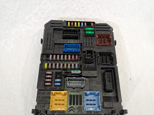 Used Fuse box DS DS 7 Crossback (J4_, JR_, JC_) 1.6 PureTech 180 (J45GFR) (180 hp) 27557243