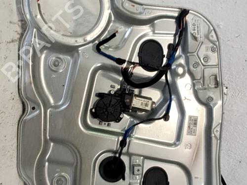 Used Right front window motor Right front window motor HYUNDAI SANTA FÉ II (CM) 2.2 CRDi 4x4 (155 hp) 33767254 33767254