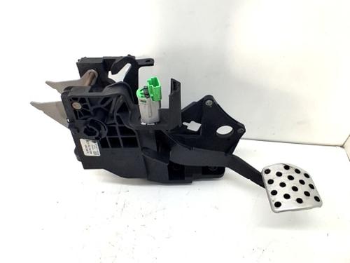 Used Break pedal SMART FORFOUR Hatchback (453) 0.9 (453.044, 453.053) (90 hp) 29991530