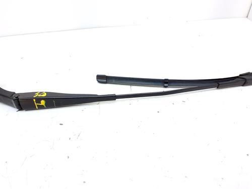 front-windshield-wiper-arm-mercedes-benz-b-class-sports-tourer-w247-2018-33765882 main image