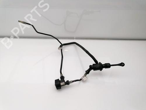Used Clutch slave cylinder NISSAN JUKE (F15) 1.6 (117 hp) 23405390