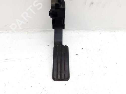 pedal-renault-trafic-iii-van-fg_-2014-32978168 main image