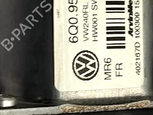 Left front window motor VW POLO IV (9N_, 9A_) 1.2 12V | BP31262747E21