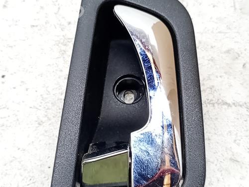 Used Rear left interior door handle Rear left interior door handle 38990463 38990463