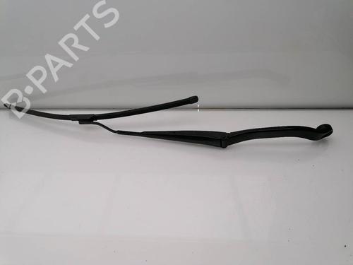 Used Front windshield wiper arm HONDA CIVIC X Hatchback (FC_, FK_) 2.0 Type-R (FK8) (320 hp) 23940652