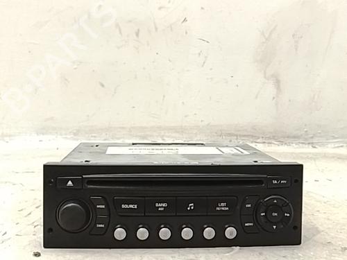 radio-vw-passat-b6-3c2-2005-2006-2007-2008-2009-2010-2011-36036624 main image