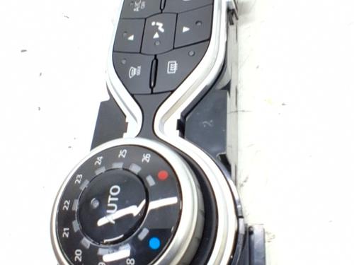 Used Climate control Climate control DACIA SANDERO II 1.5 Blue dCi 95 (B8JL) (95 hp) 36257964 36257964
