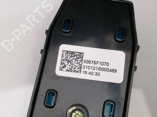 Right front window switch KIA SPORTAGE IV (QL, QLE) 1.7 CRDi | BP23938589I26 