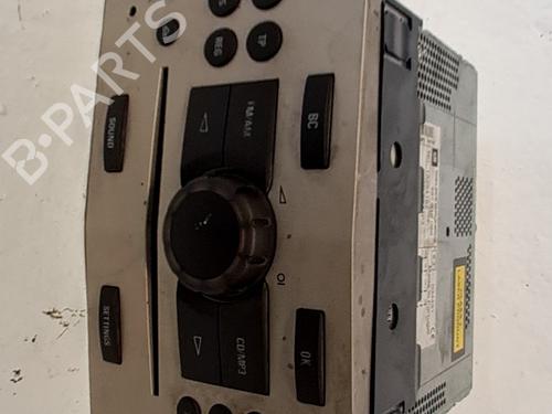 Used Radio Radio OPEL CORSA D (S07) 1.2 (L08, L68) (80 hp) 33768749 33768749