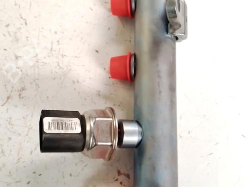 Injection rail AUDI A4 B7 (8EC) 2.7 TDI | BP36109150M98 - Image 3