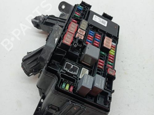 Used Fuse box TOYOTA C-HR (_X1_) 1.8 Hybrid (ZYX10_, ZYX11_, ZYX10R, ZYX11R) (122 hp) 23348386