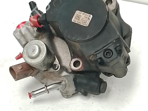 Used Injection pump Injection pump MERCEDES-BENZ SPRINTER 3,5-t Van (B906) 313 CDI (906.631, 906.633, 906.635, 906.637) (129 hp) 39556258 39556258