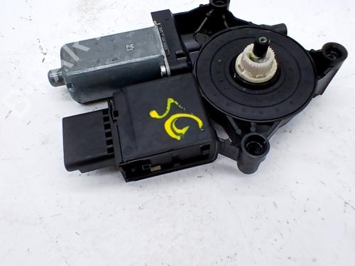right-rear-window-motor-citroen-c3-aircross-ii-2r_-2c_-2017-40548339 main image