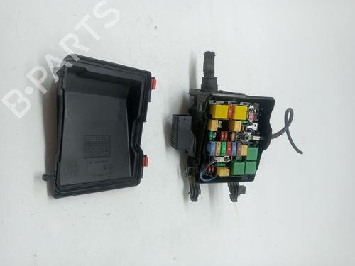 Used Fuse box PEUGEOT EXPERT Van (V_) 2.0 BlueHDi 120 (122 hp) 27700453