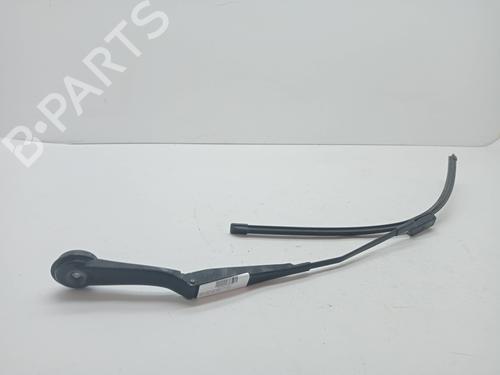 Used Front windshield wiper arm FORD FOCUS III Turnier 1.6 TDCi (115 hp) 23355502