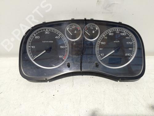 Used Instrument cluster PEUGEOT 307 (3A/C) 2.0 16V (136 hp) 25915222