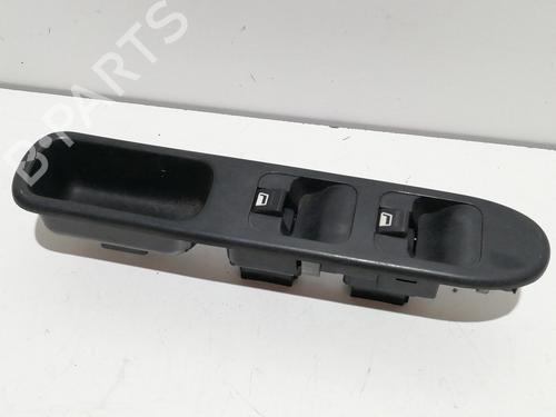 Used Left front window switch PEUGEOT 307 (3A/C) 1.6 16V (109 hp) 25986886