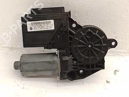 Used Right front window motor Right front window motor VW TRANSPORTER T5 Van (7HA, 7HH, 7EA, 7EH) 1.9 TDI (105 hp) 40548082 40548082