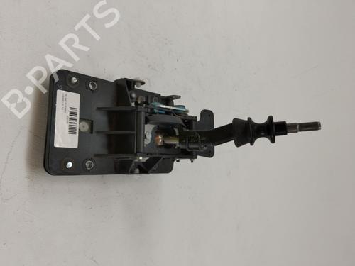 Used Gear lever SUBARU XV (_GP_) 2.0 D AWD (GPD) (147 hp) 24188928