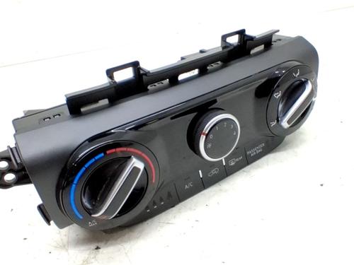 Used Climate control Climate control HYUNDAI KONA (OS, OSE, OSI) 1.0 T-GDi (120 hp) 33765358 33765358
