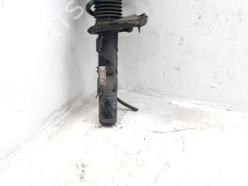 Used Right front shock absorber Right front shock absorber VOLVO V40 Hatchback (525) D2 (120 hp) 36665796 36665796
