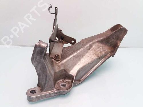 Used Engine mount BMW 3 Touring (E91) 320 d (163 hp) 23382132