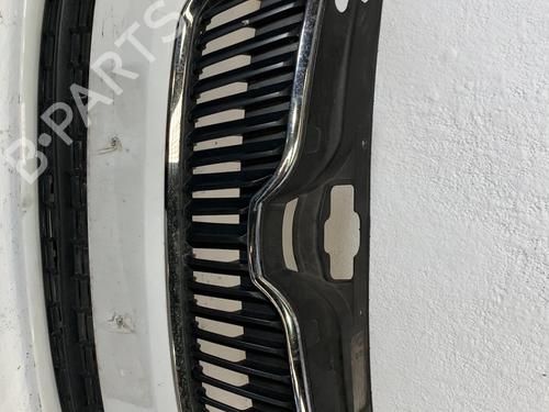 Used Front bumper Front bumper 39400988 39400988
