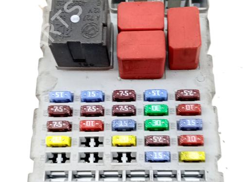 Fuse box LANCIA YPSILON (843_) 1.3 JTD (843.AXD11, 843.AXD1A) | BP31086535E1 