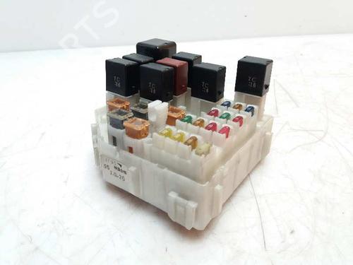 Fuse box TOYOTA RAV 4 II (_A2_) 2.0 4WD (ACA21, ACA20) | BP23383337E1 