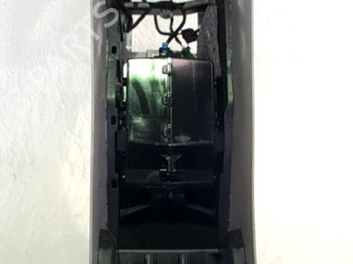 Middle console PEUGEOT 308 SW II (LC_, LJ_, LR_, LX_, L4_) 2.0 BlueHDi 150 | BP29992150I22