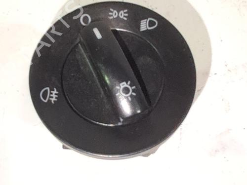 Commande de phare Commande de phare VW POLO IV (9N_, 9A_) 1.4 16V (75 hp) 36318122 36318122