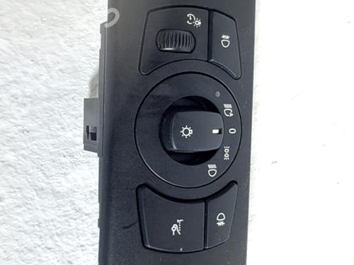 headlight-switch-bmw-5-e60-2001-2002-2003-2004-2005-2006-2007-2008-2009-2010-32107244 main image
