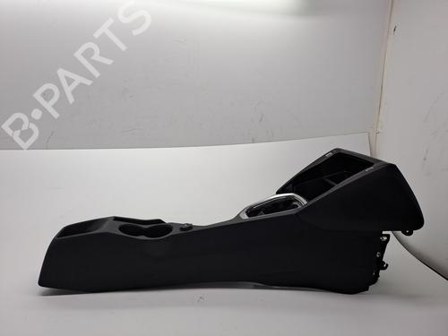 Used Armrest / Center console PEUGEOT 2008 II (UD_, US_, UY_, UJ_, UR_, UC_) 1.2 PureTech 100 (USHNK) (101 hp) 23376769