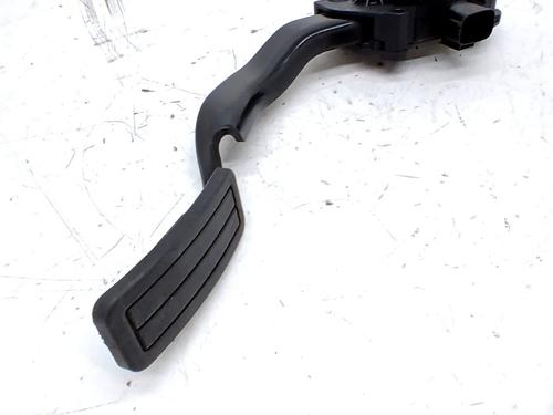 Pédale Pédale LAND ROVER RANGE ROVER SPORT I (L320) 2.7 D 4x4 (190 hp) 34708191 34708191